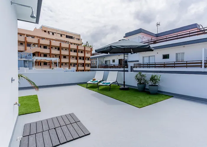 Splendid Penthouse With Terrace In The Center Of شقة