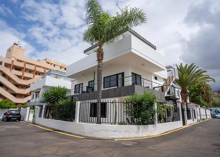 Splendid Penthouse With Terrace In The Center Of * بويرتو ذي لا كروز