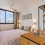 Splendid Penthouse With Terrace In The Center Of Apartamento