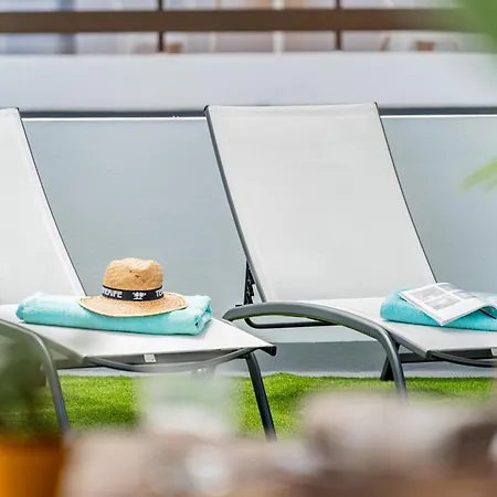 Splendid Penthouse With Terrace In The Center Of