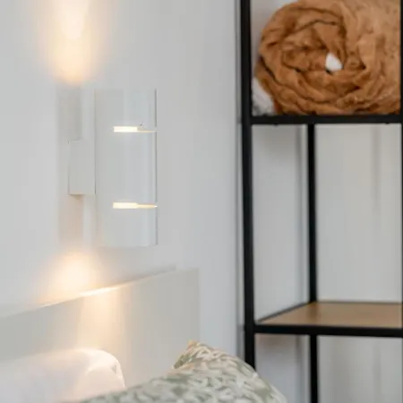 Splendid Penthouse With Terrace In The Center Of Lägenhet *