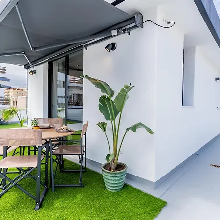 Lägenhet Splendid Penthouse With Terrace In The Center Of