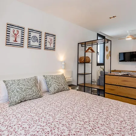 Lägenhet Splendid Penthouse With Terrace In The Center Of