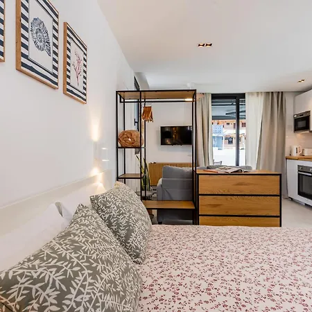 Lägenhet Splendid Penthouse With Terrace In The Center Of *