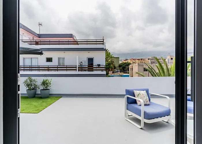 Splendid Penthouse With Terrace In The Center Of Puerto de la Cruz (Tenerife)